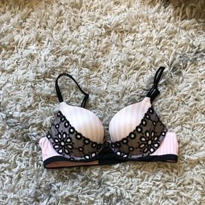 Victorias Secret Gorgeous bra. NWOT